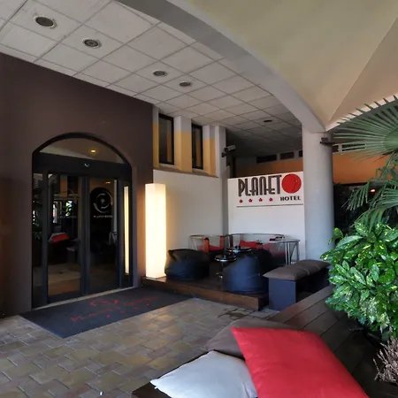 Planet Hotell
