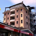 Planet Hotel 4*