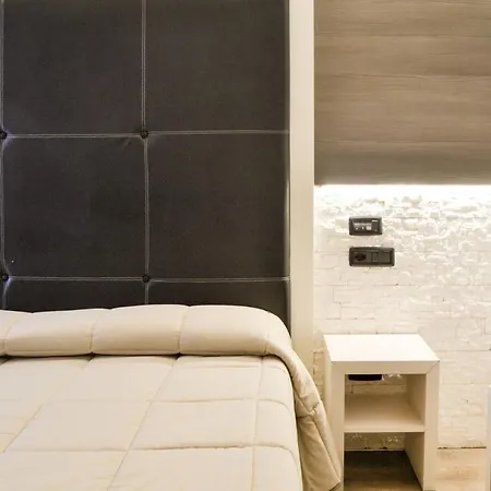Planet Hotel