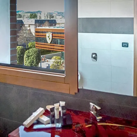 Planet Hotel 4*